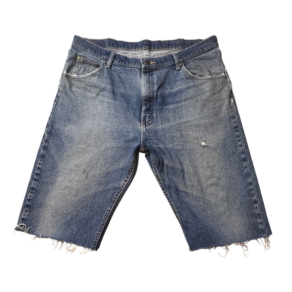 Wrangler Denim Shorts Mens 38 Blue Cut Off Raw Hem Distressed 5-Pocket Jorts Y2K